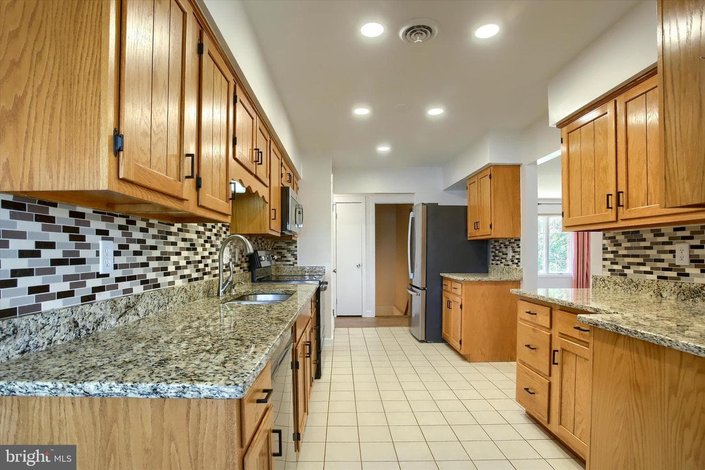 313 Croghan Drive photo 10