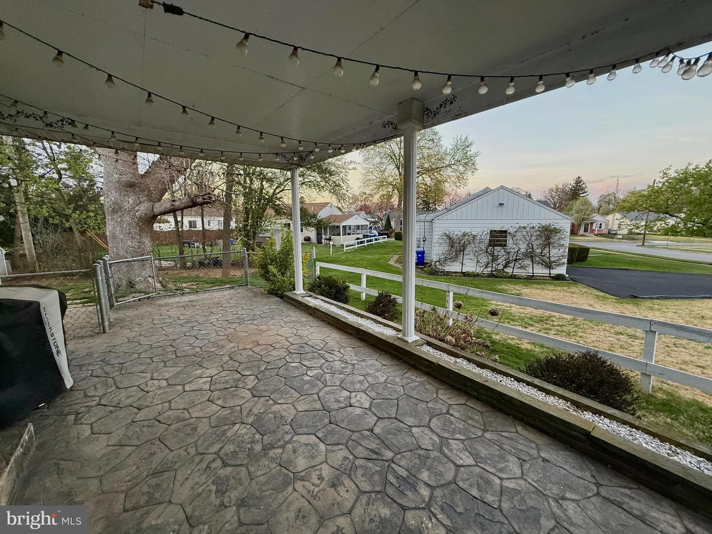 1294 Warwick Road photo 24