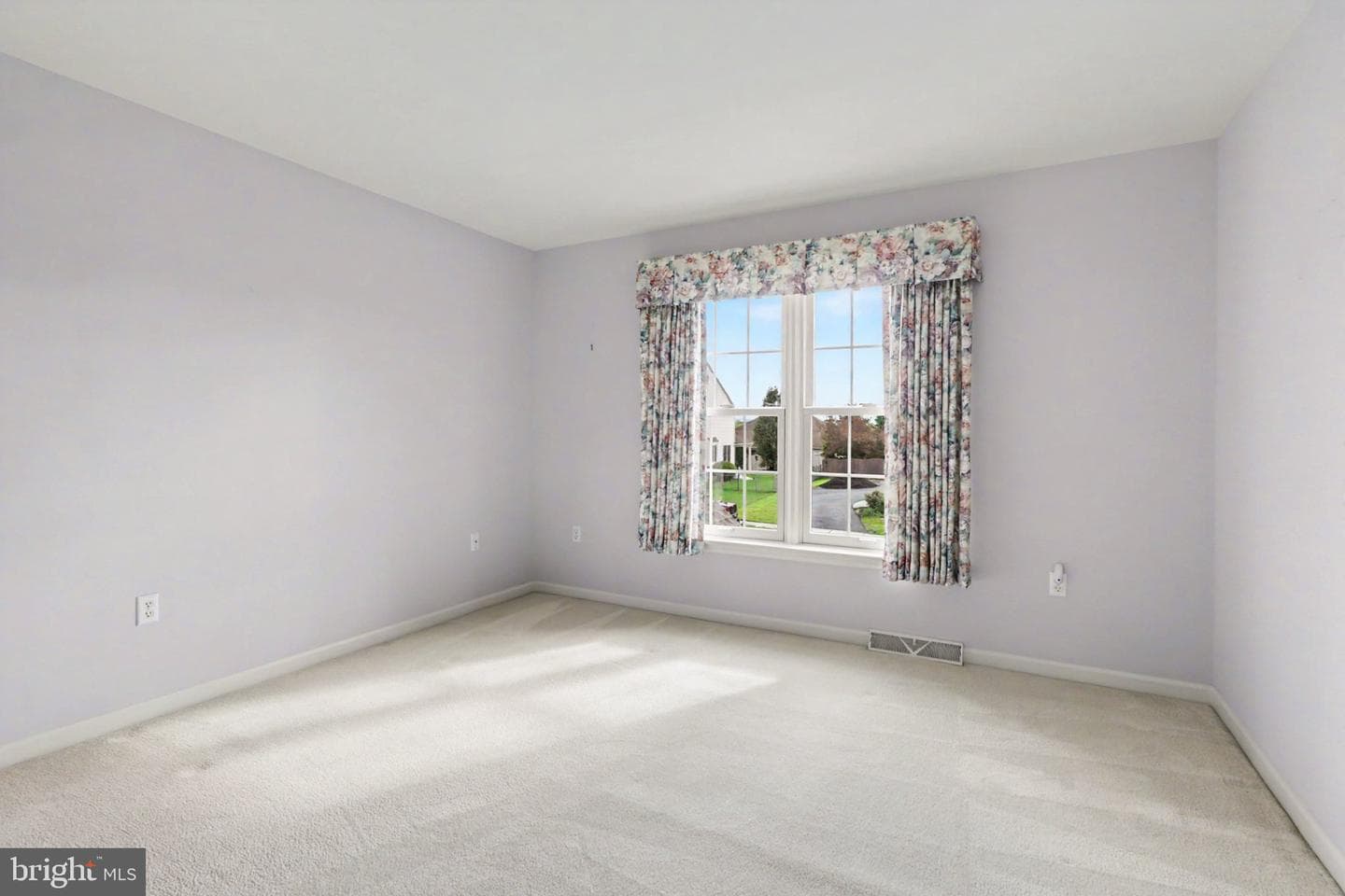 1103 Wansford Road photo 37