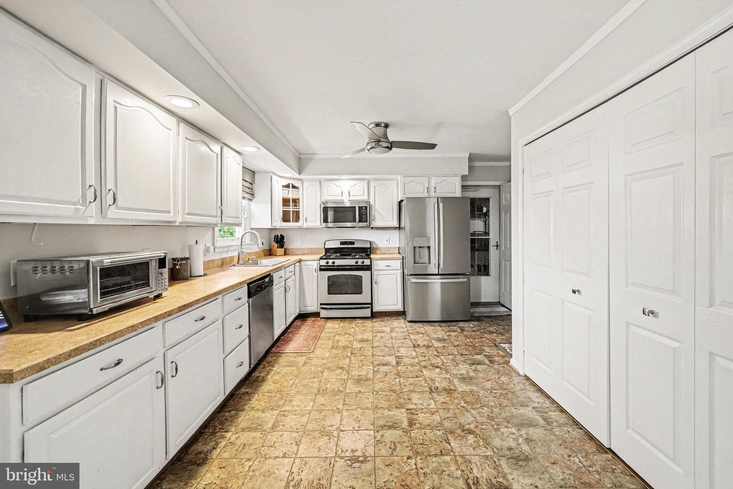 26 Longstreet Drive photo 8