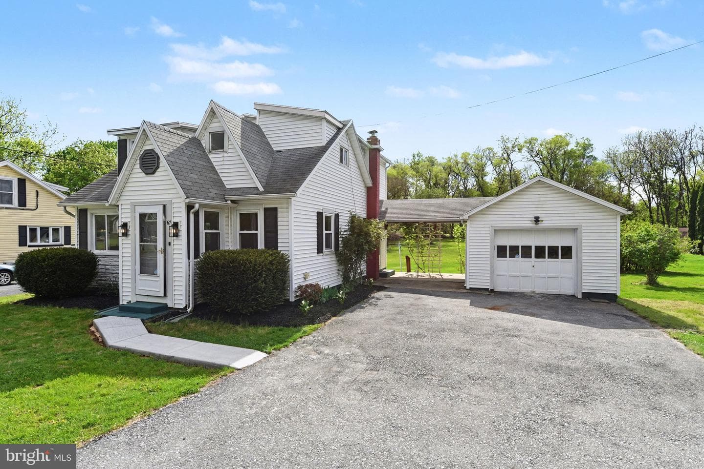 67 Fairfield St photo 31