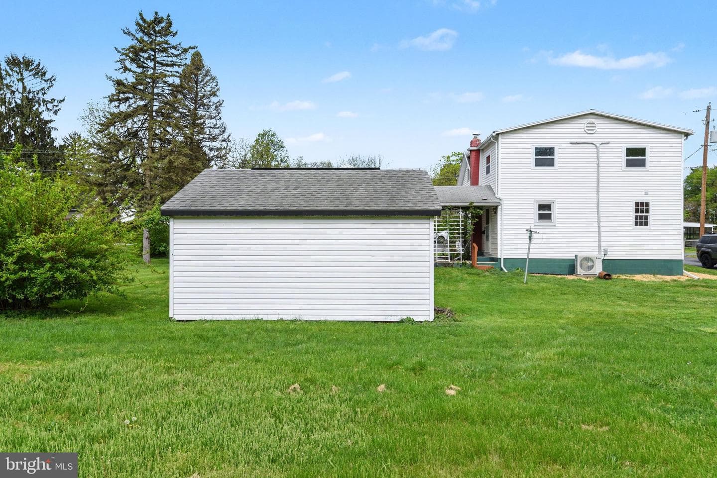 67 Fairfield St photo 35