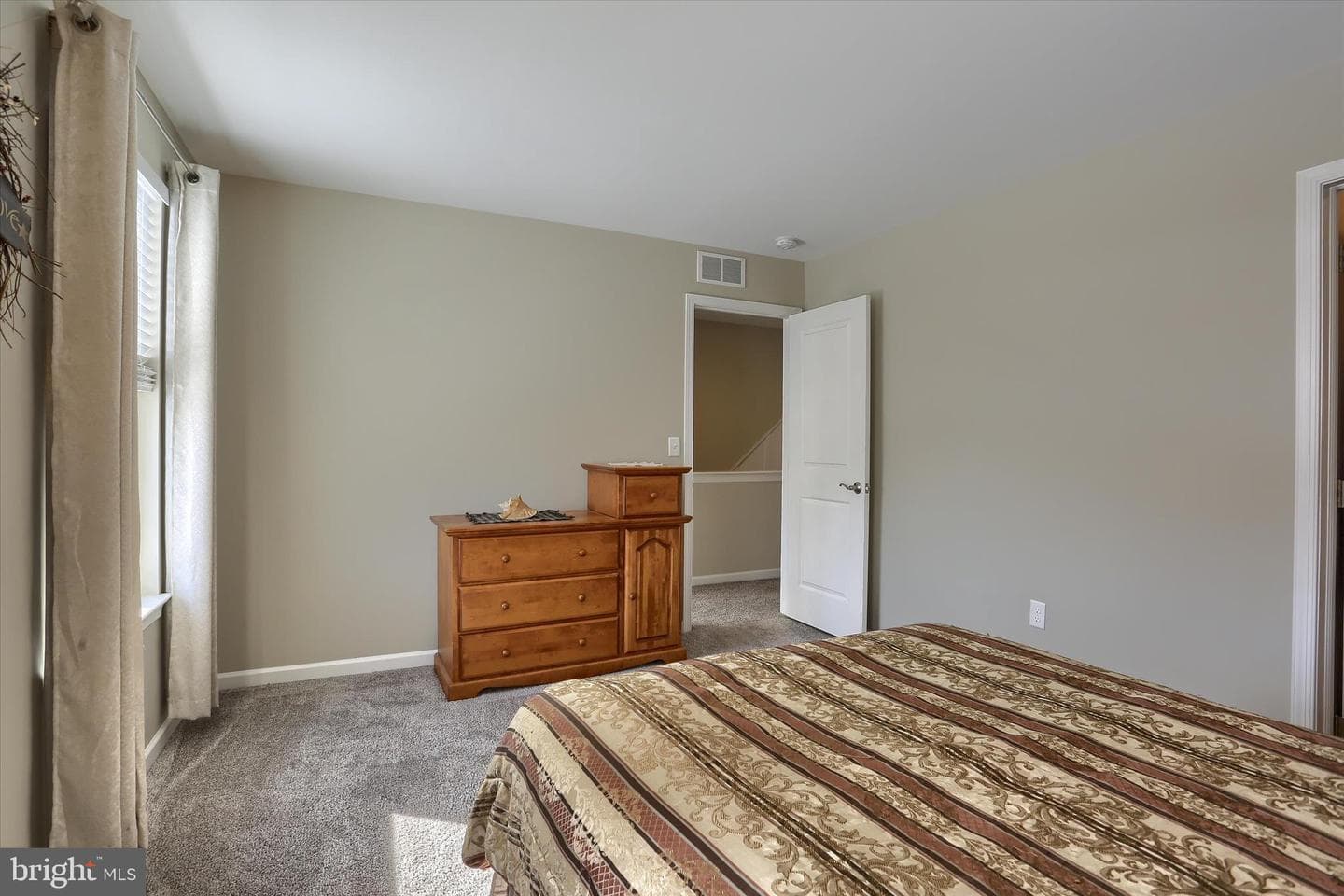 1520 Zestar Drive photo 32