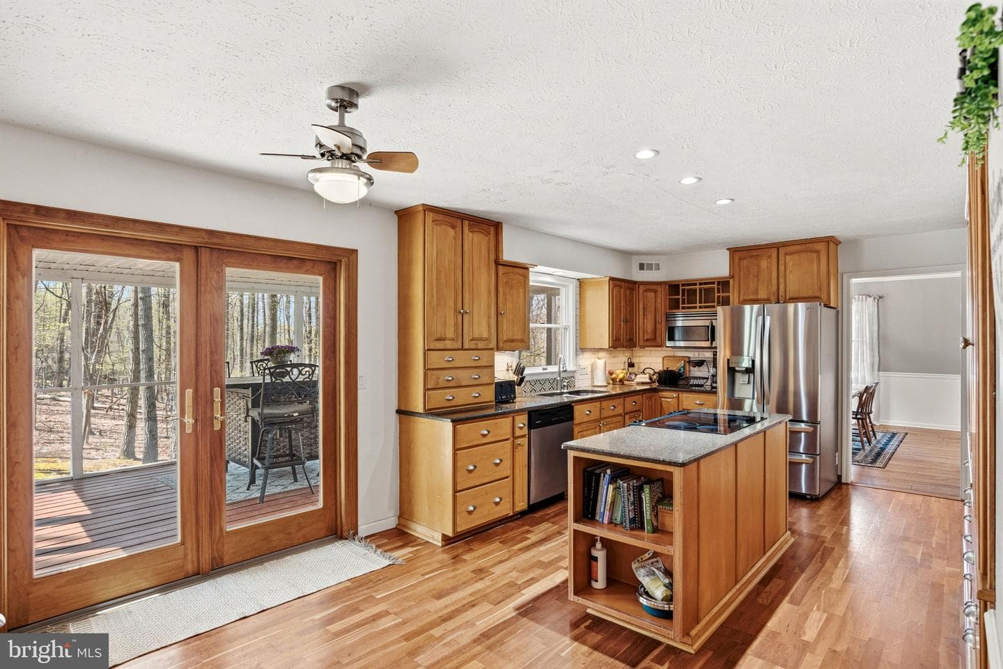 662 Shannon Road photo 22