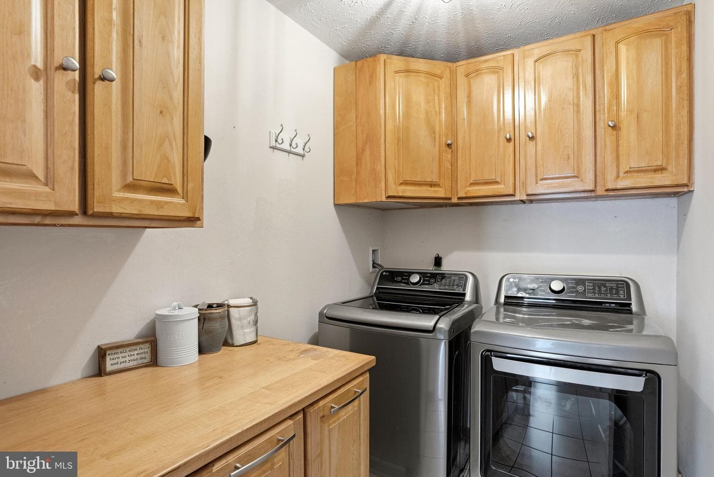 662 Shannon Road photo 24