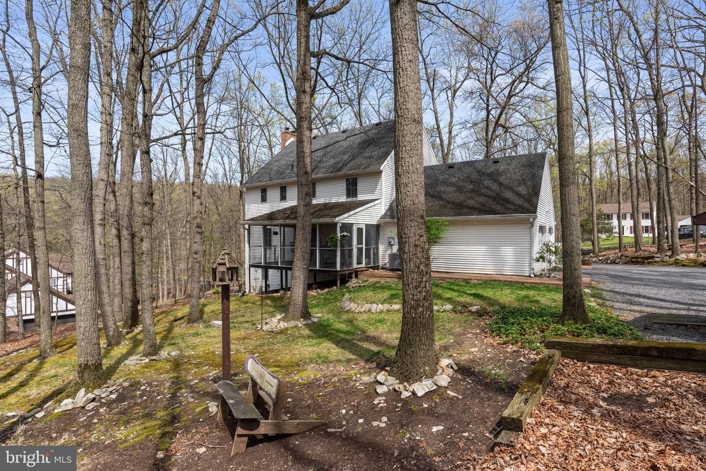 662 Shannon Road photo 6