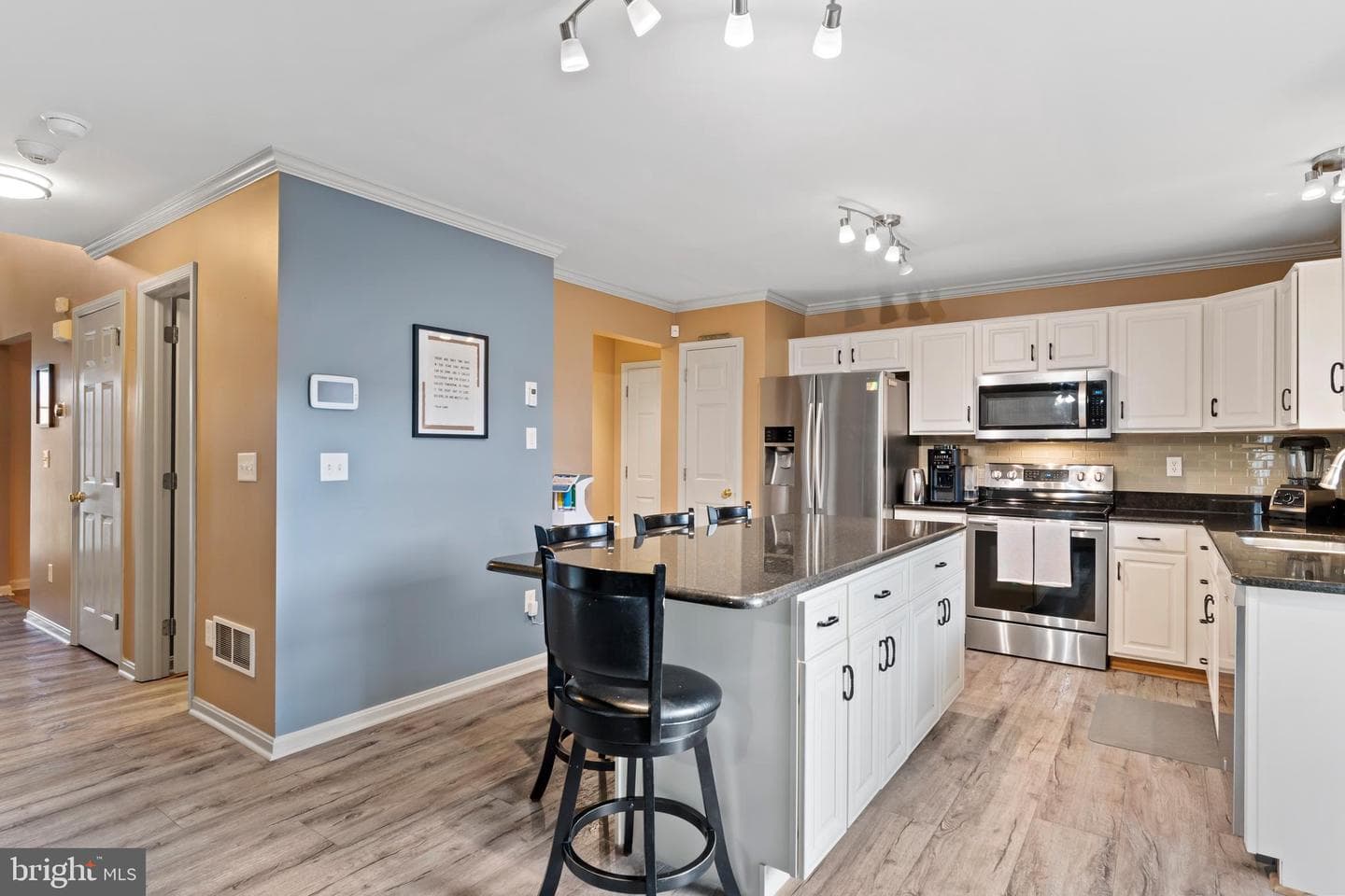 37 W Eppley Drive photo 15