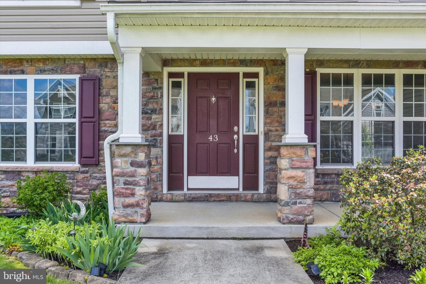 43 Danbury Drive photo 2