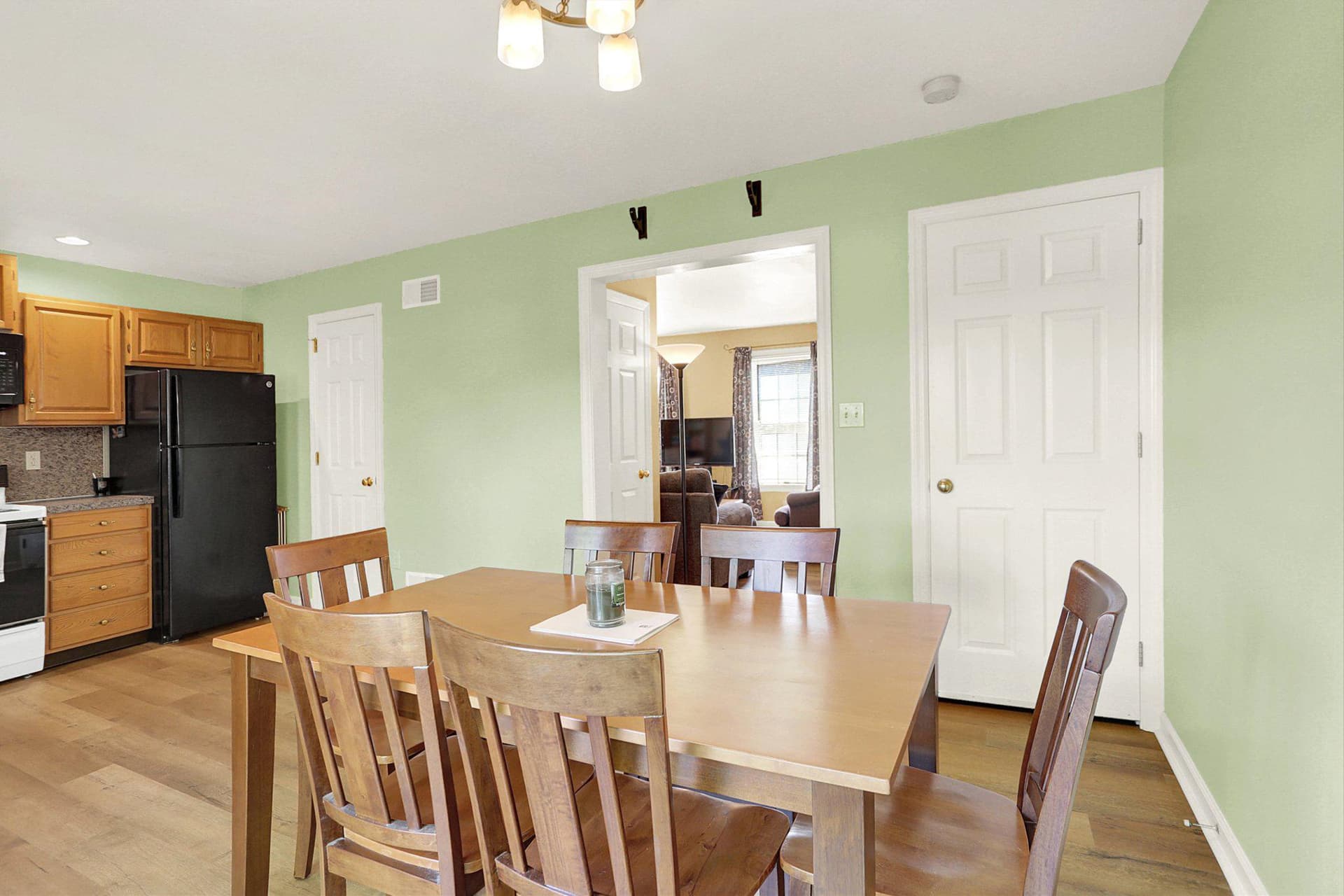 1516 Tussey Court photo 10