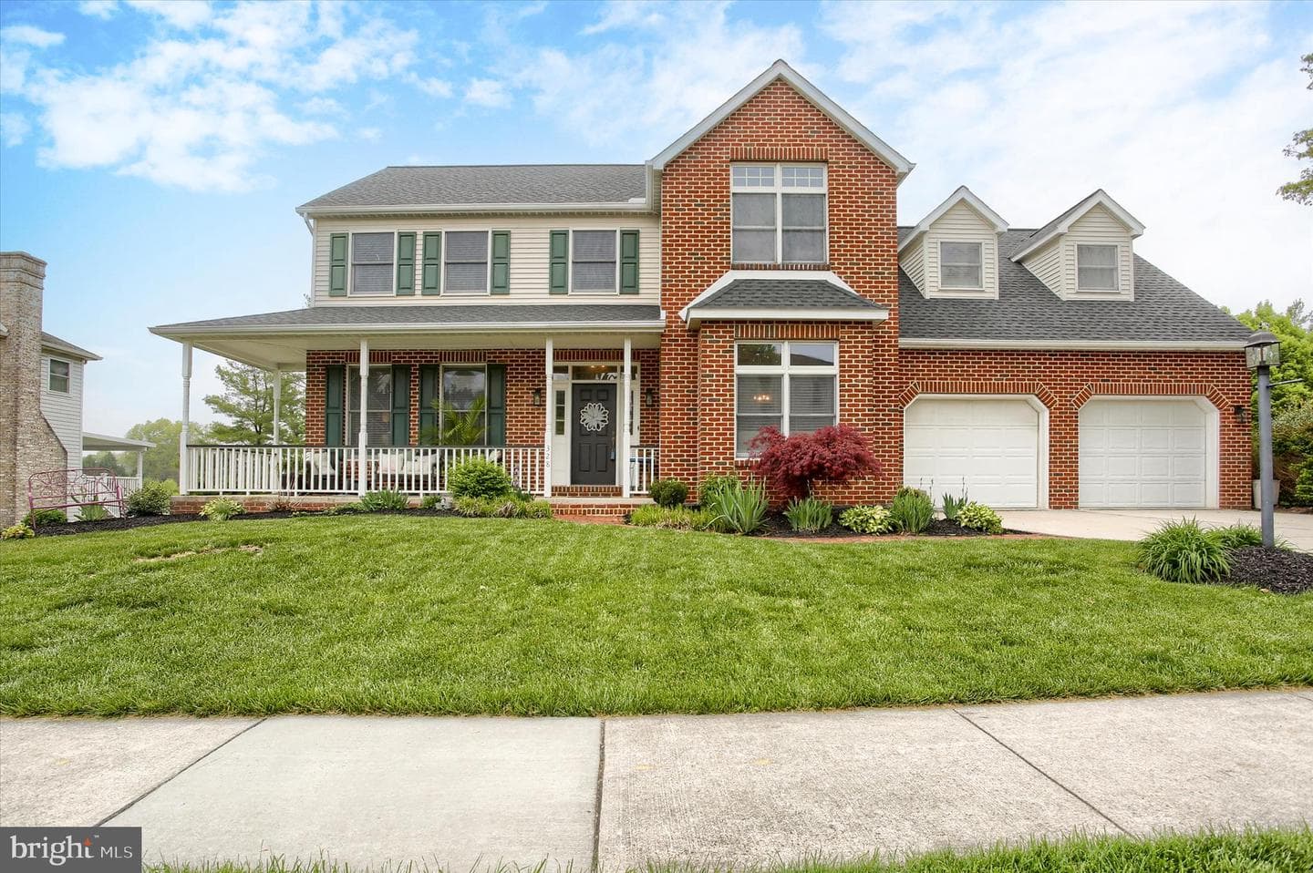 328 E Meadow Drive photo 2