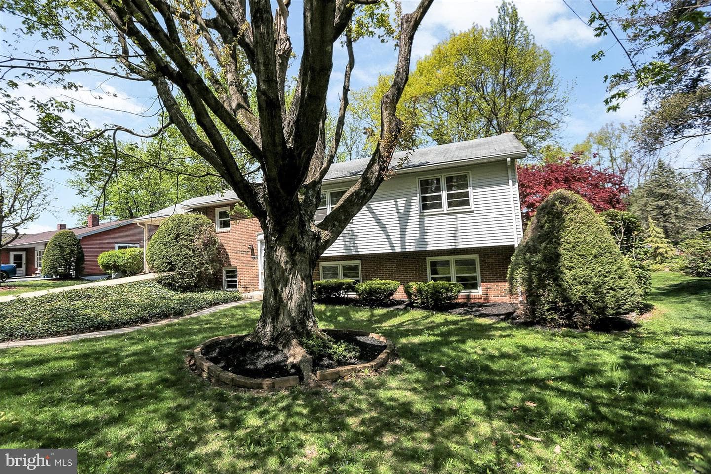 8 W Winding Hill Road photo 2
