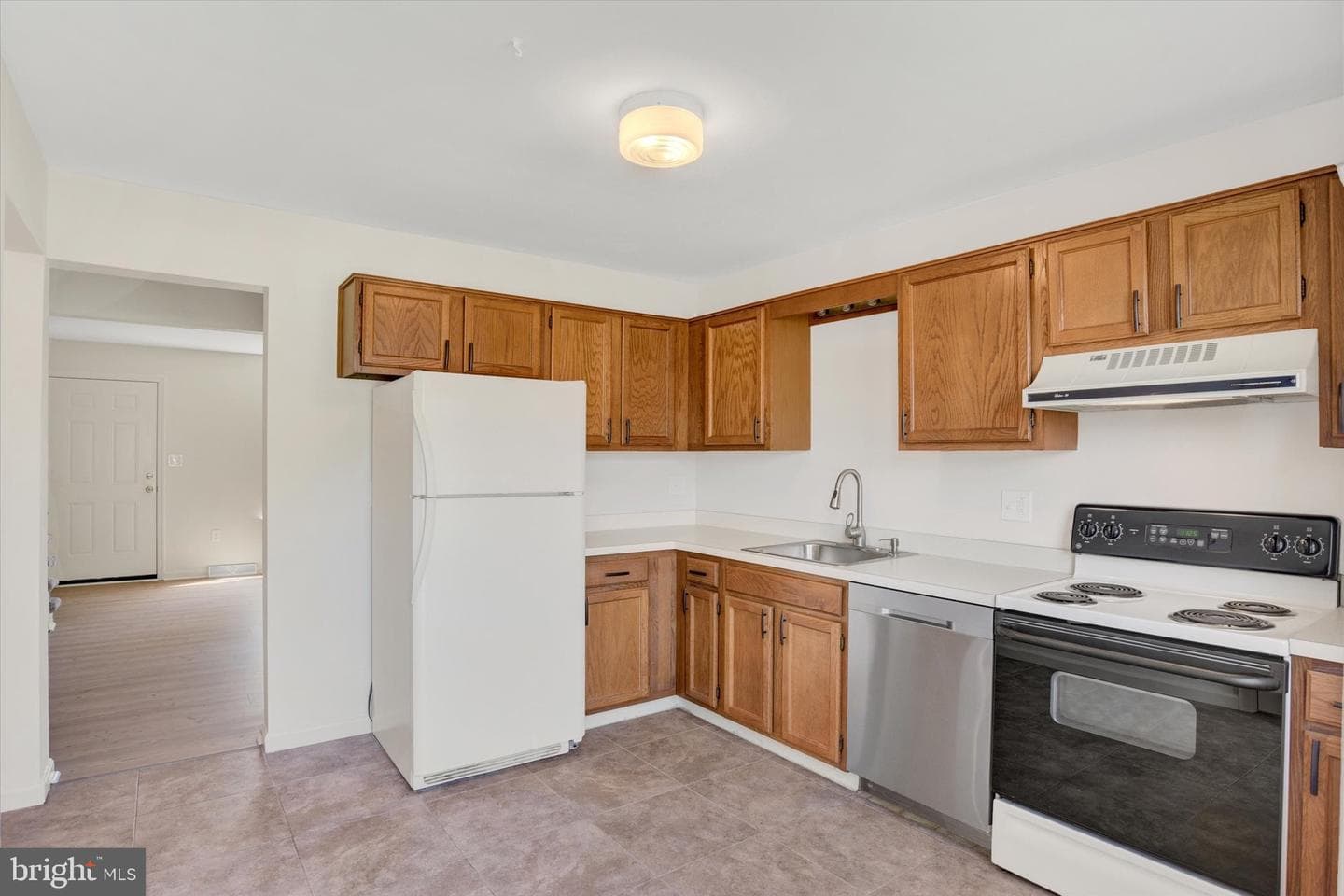 883 Old Silver Spring Road photo 11