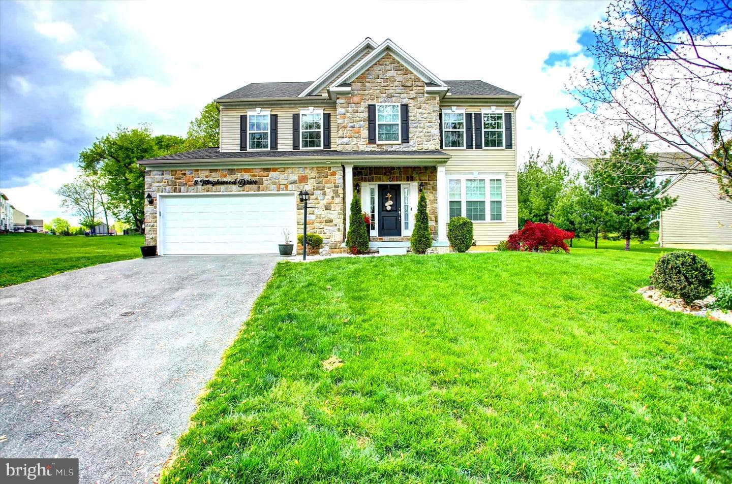 8 Tanglewood Drive