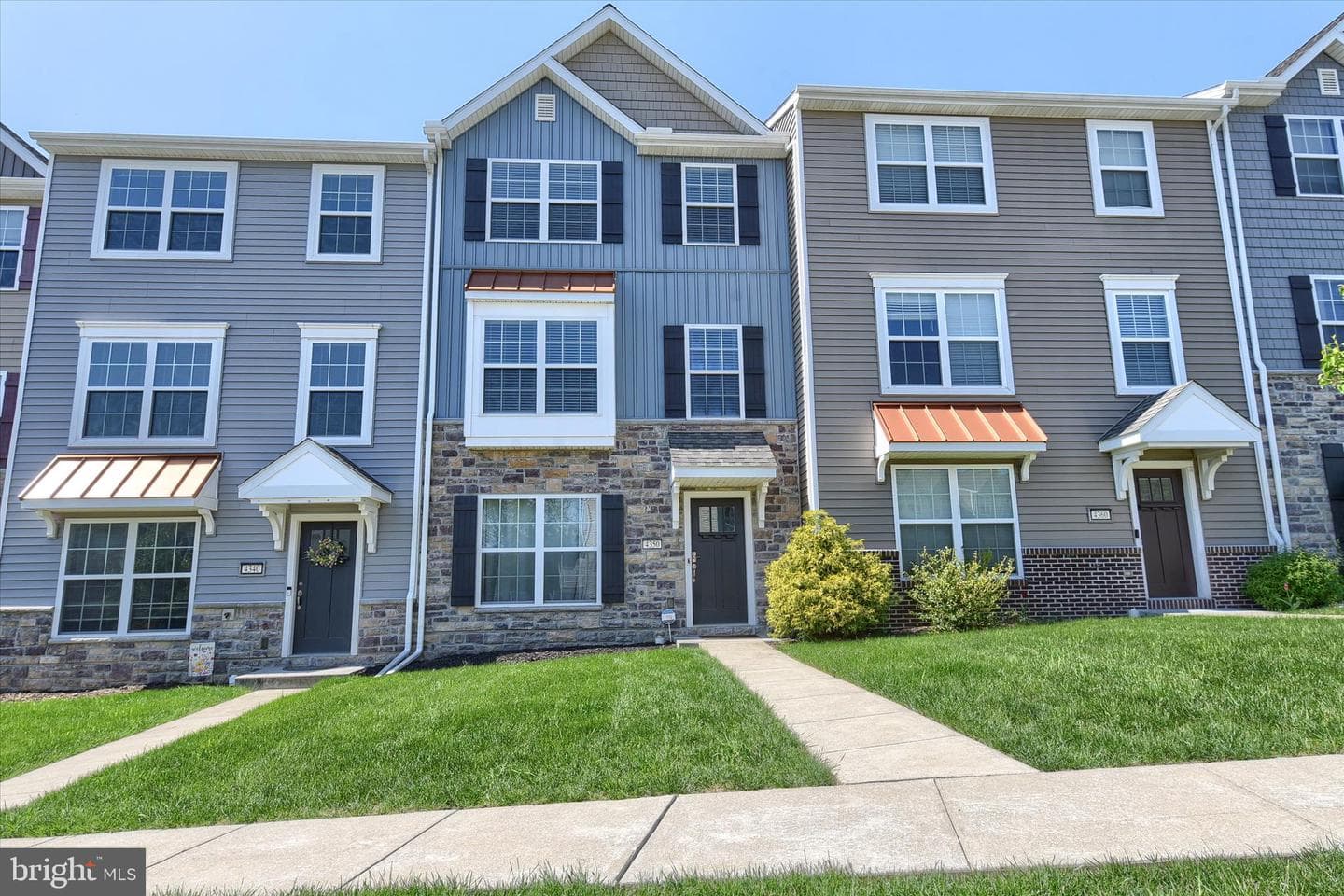4350 Wild Orchid Lane photo 2
