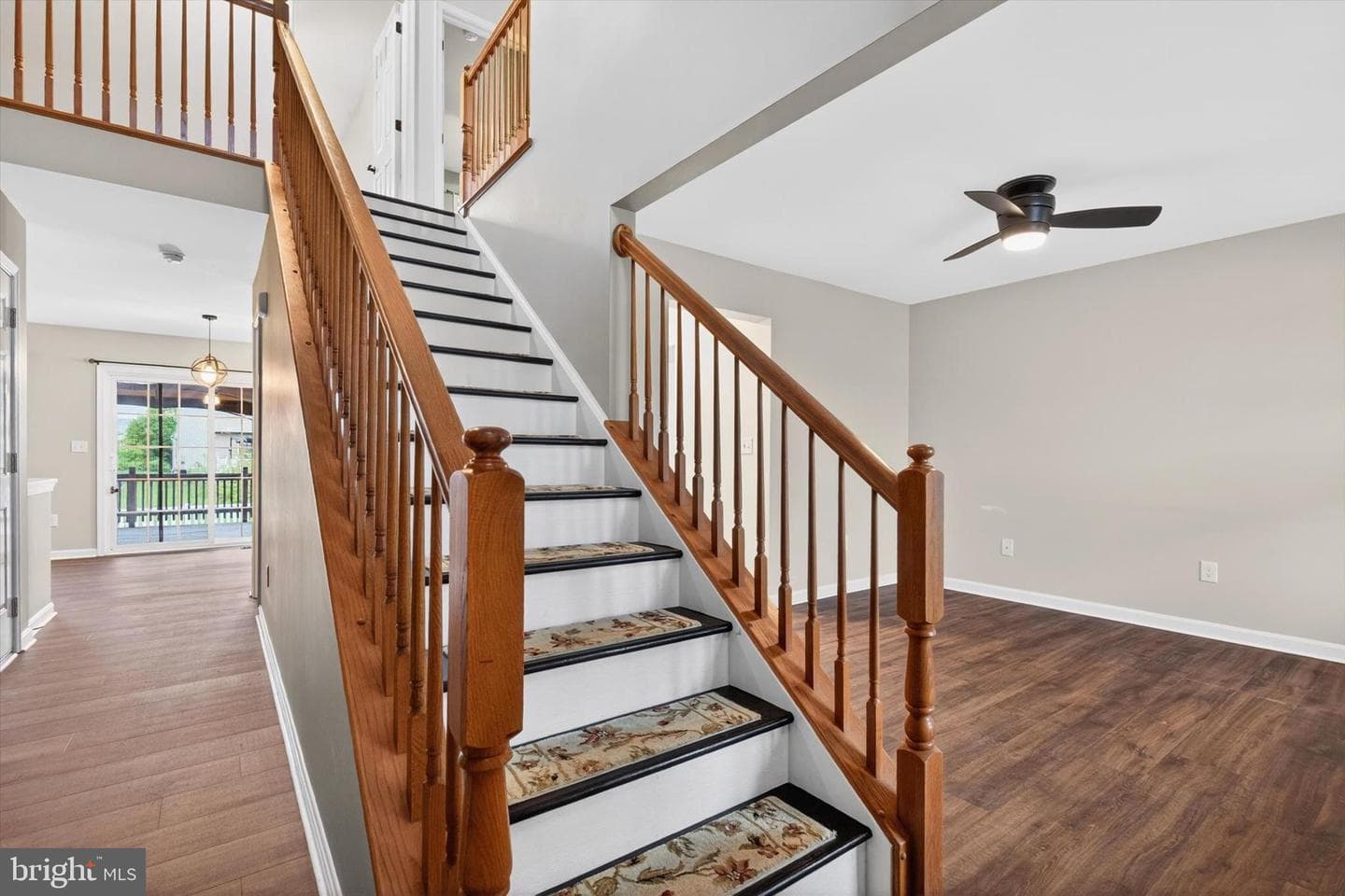 23 Princeton Drive photo 4
