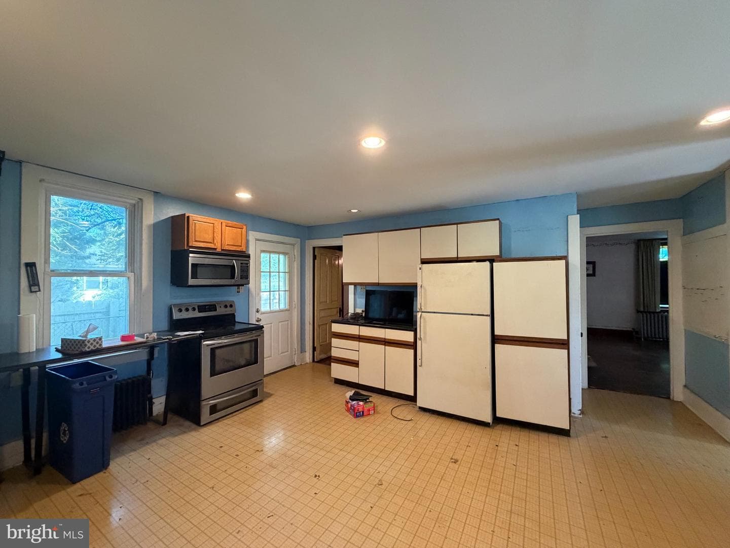 820 S York Street photo 10