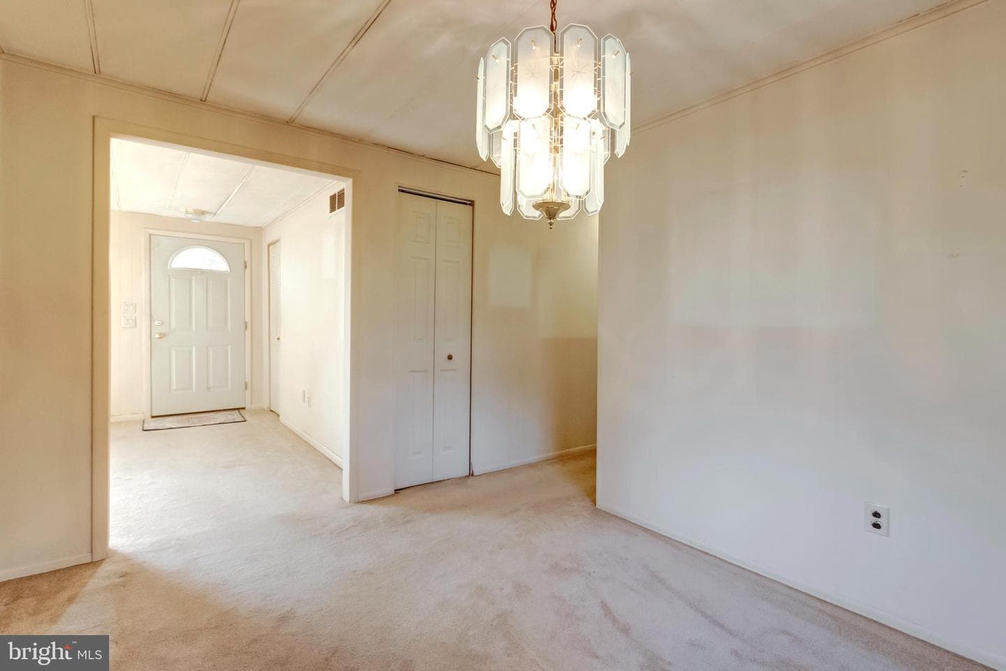 203 Shughart Avenue photo 13