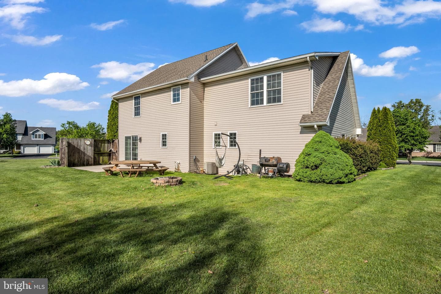 5 Meade Drive photo 37