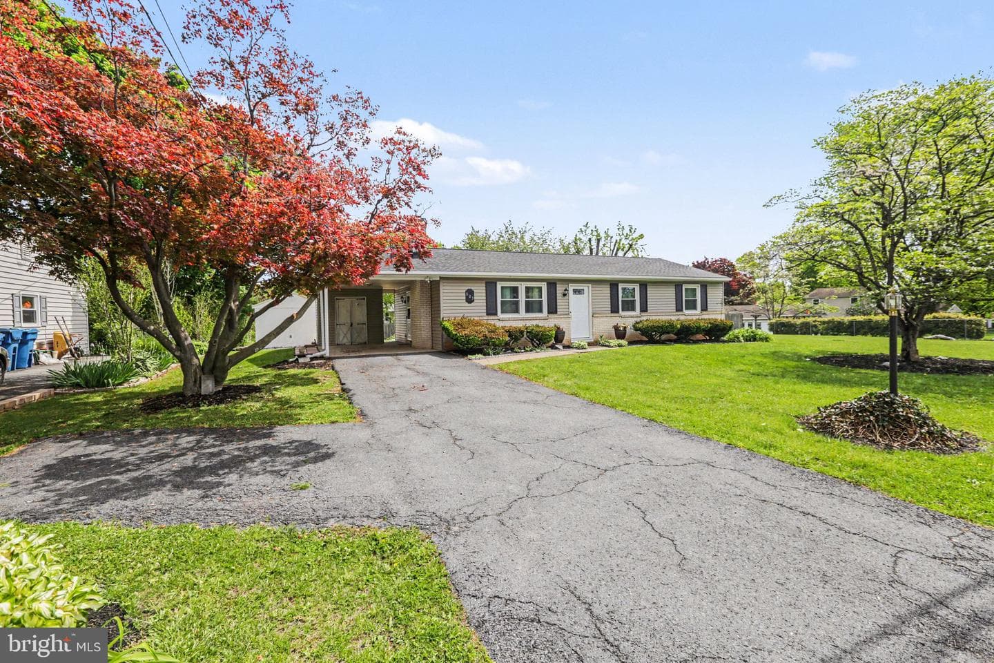 605 Old Grove Road photo 2