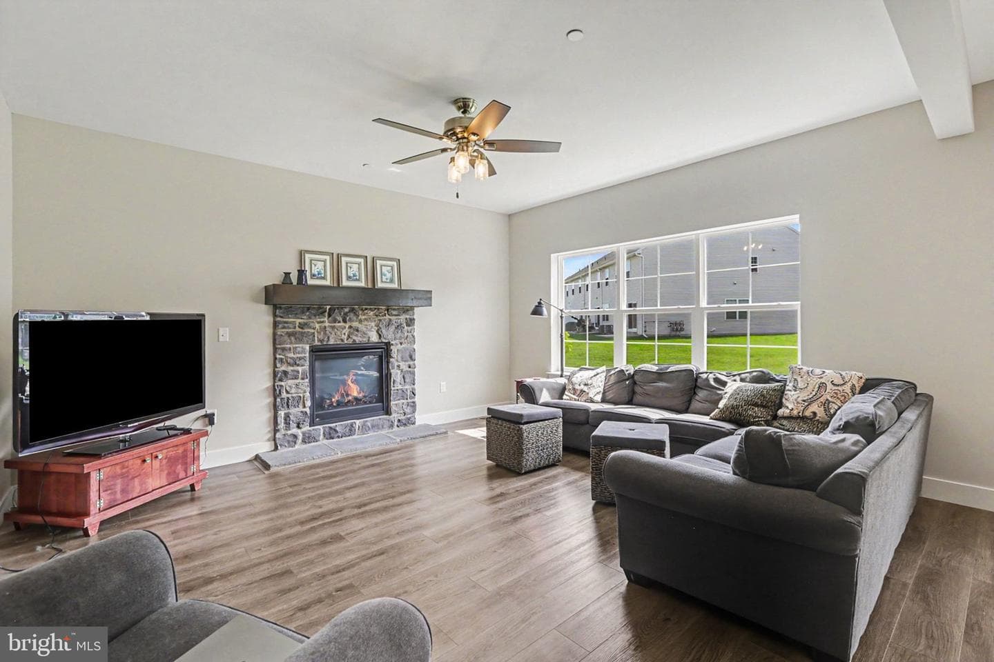 1850 Shady Lane photo 5