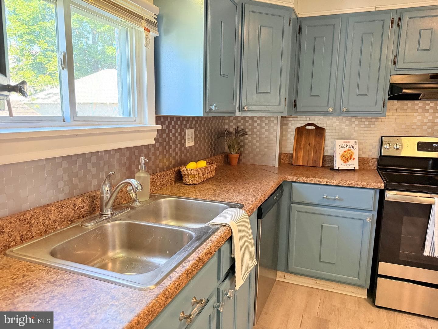 21 Altoona Avenue photo 11
