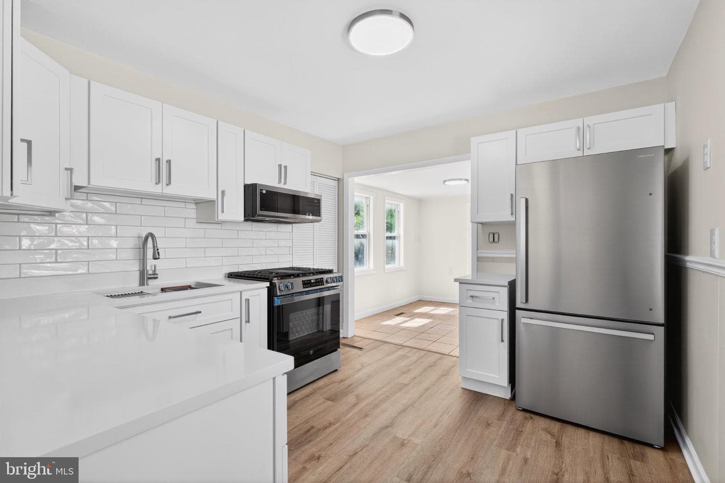 340 Charles Road photo 11