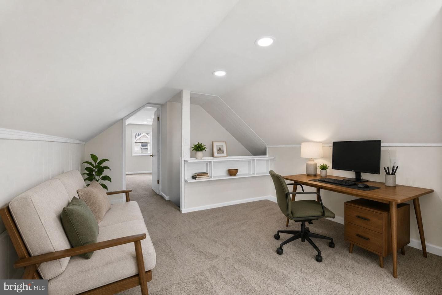 340 Charles Road photo 25