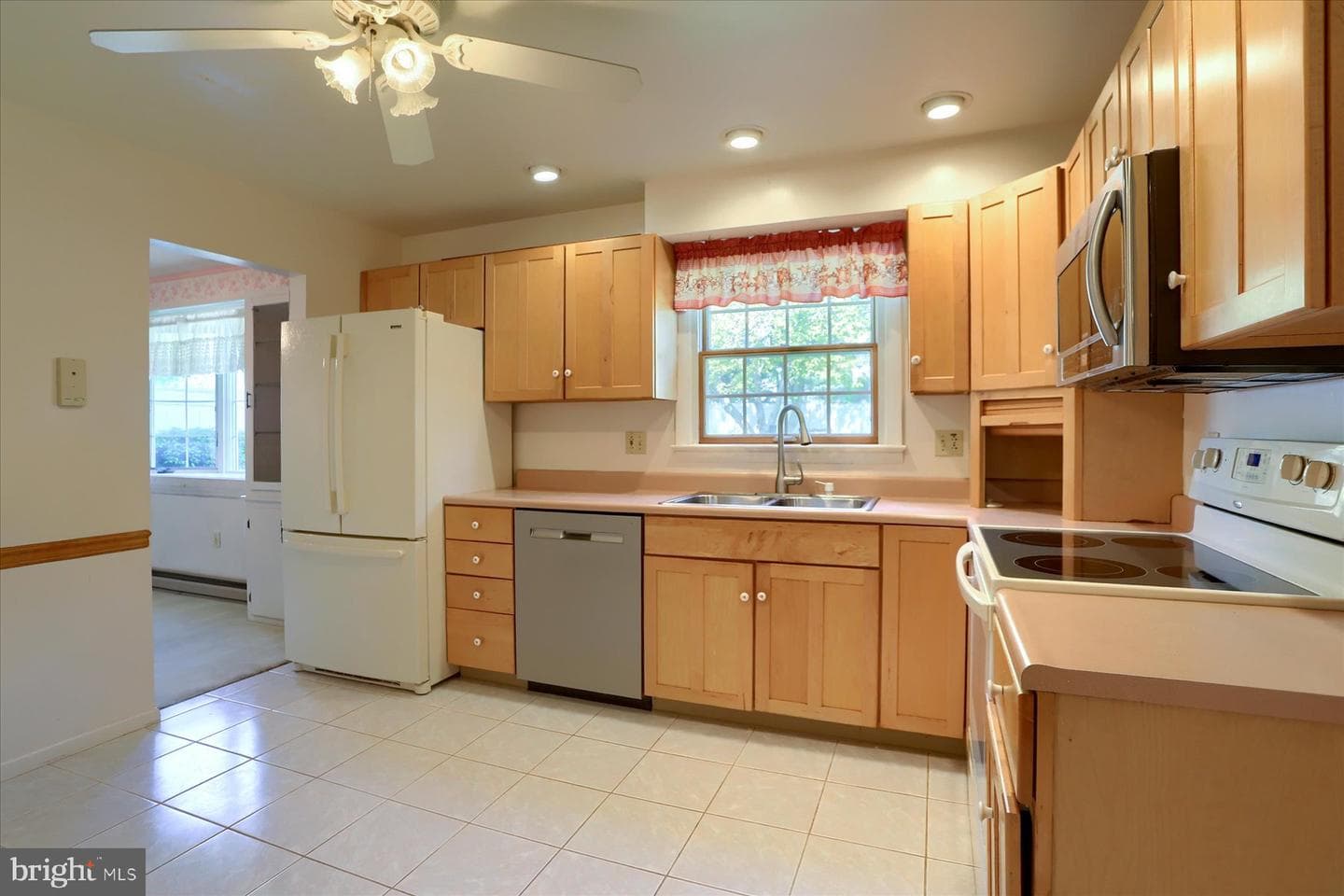 1109 Cocklin Street photo 3