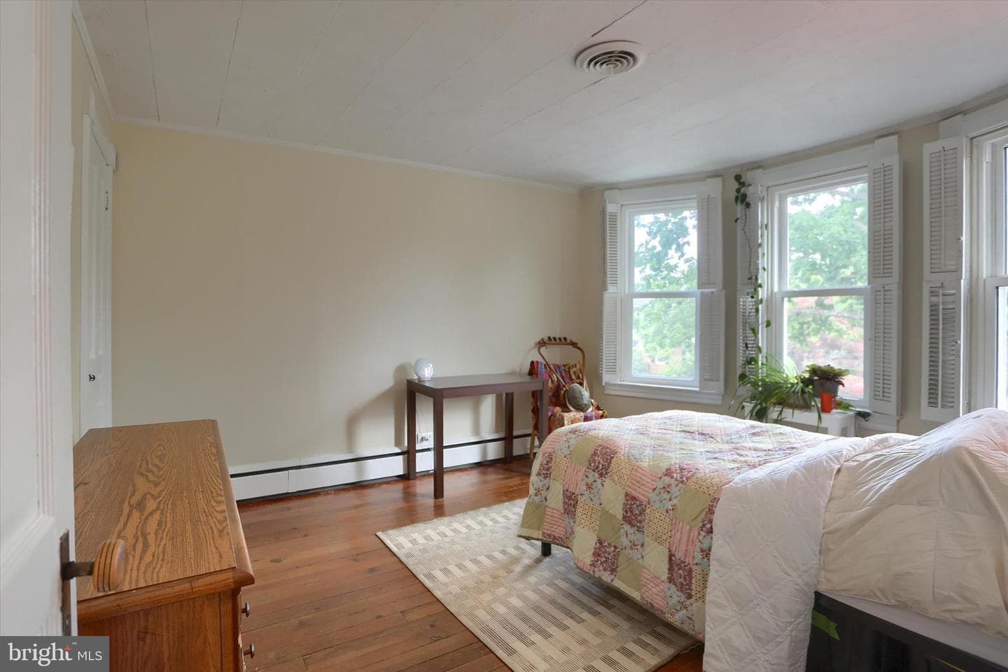 3105 Harvard Avenue photo 18