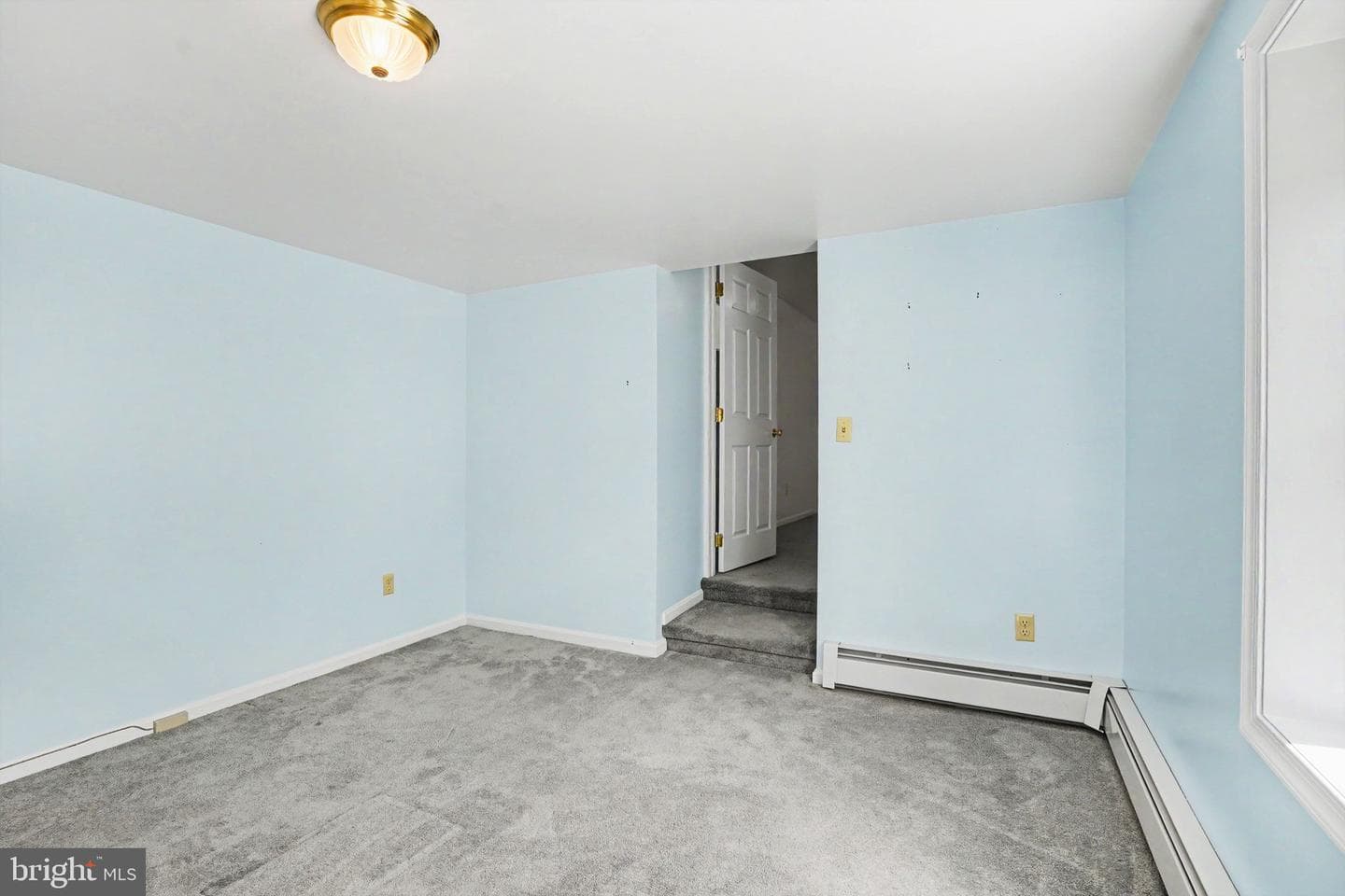 9 E Main Street photo 24