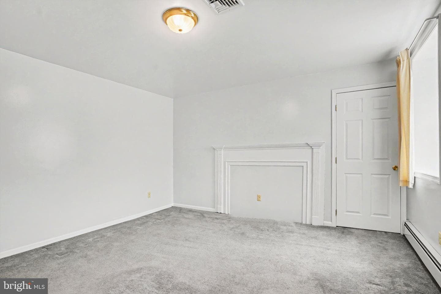 9 E Main Street photo 25