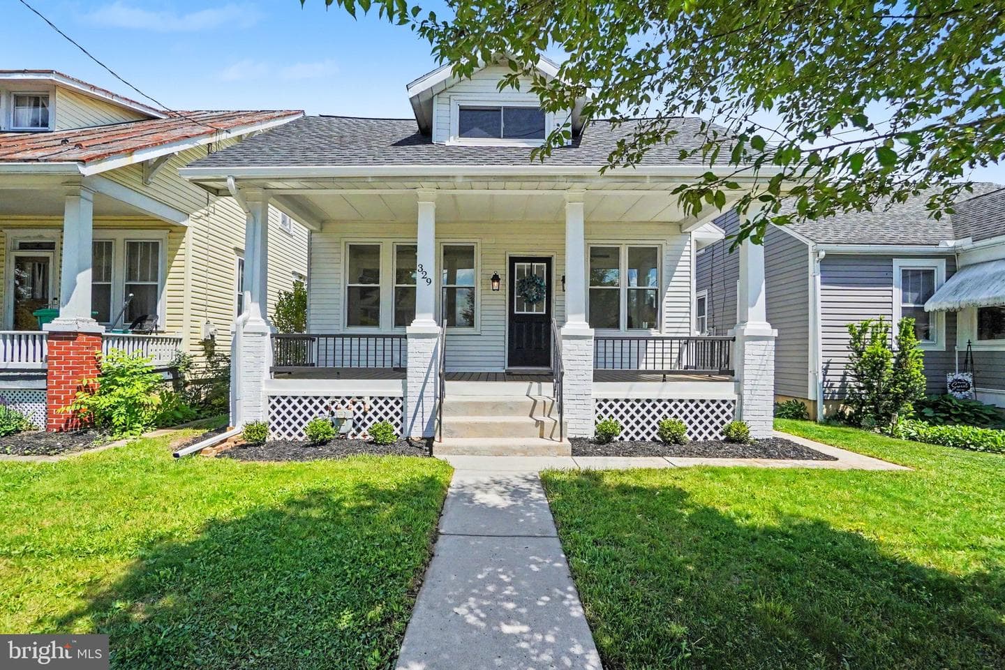 329 Franklin Street photo 2
