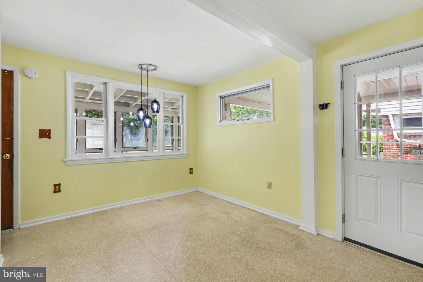 44 Oak Avenue photo 11