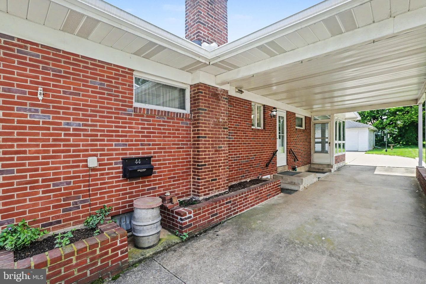 44 Oak Avenue photo 27
