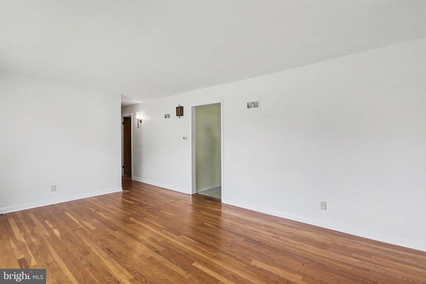 44 Oak Avenue photo 5