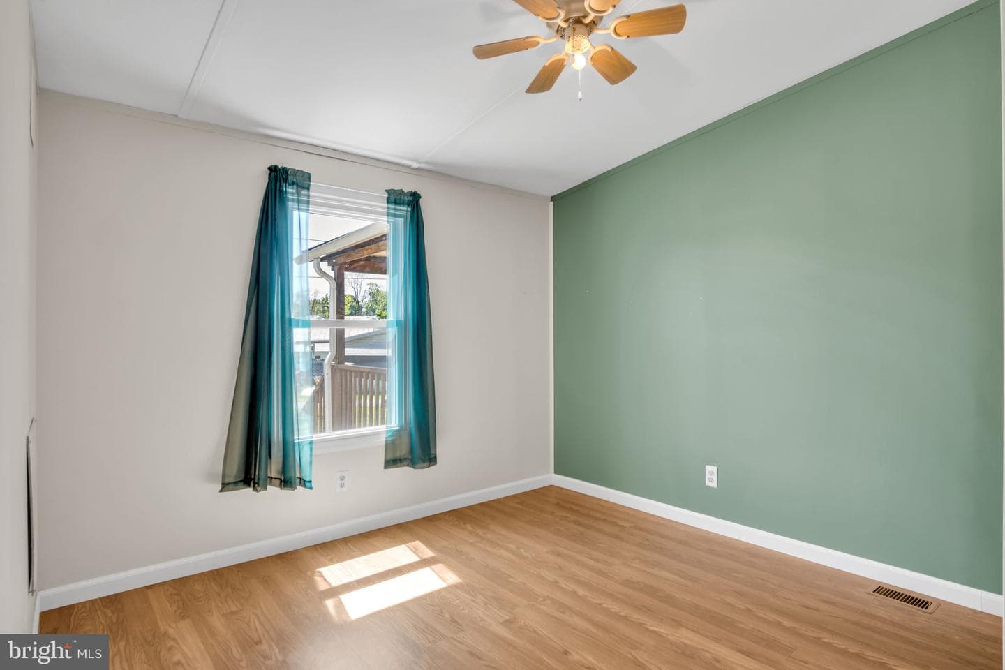 103 Parsonage Street photo 20