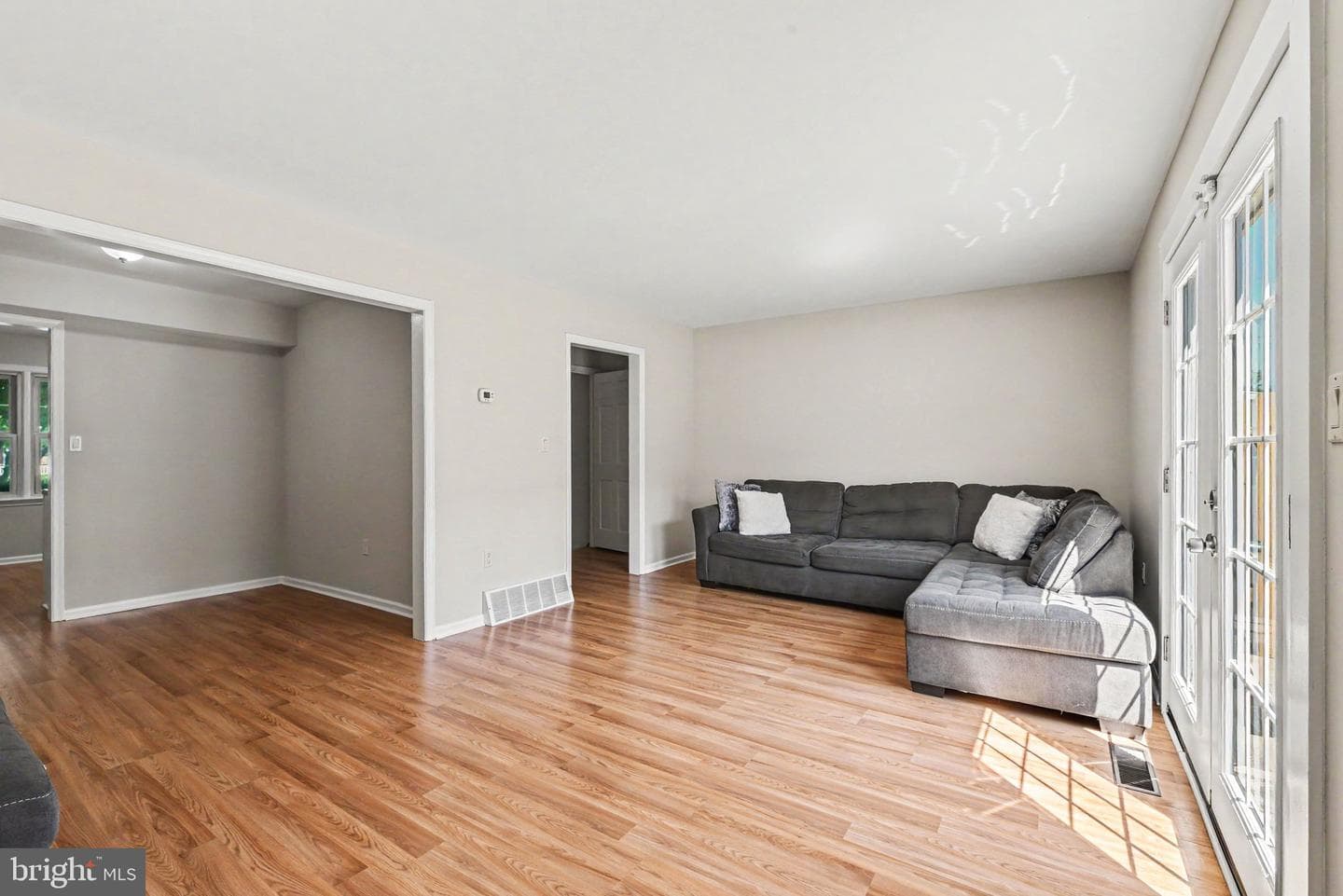 137 W Vine Street photo 4