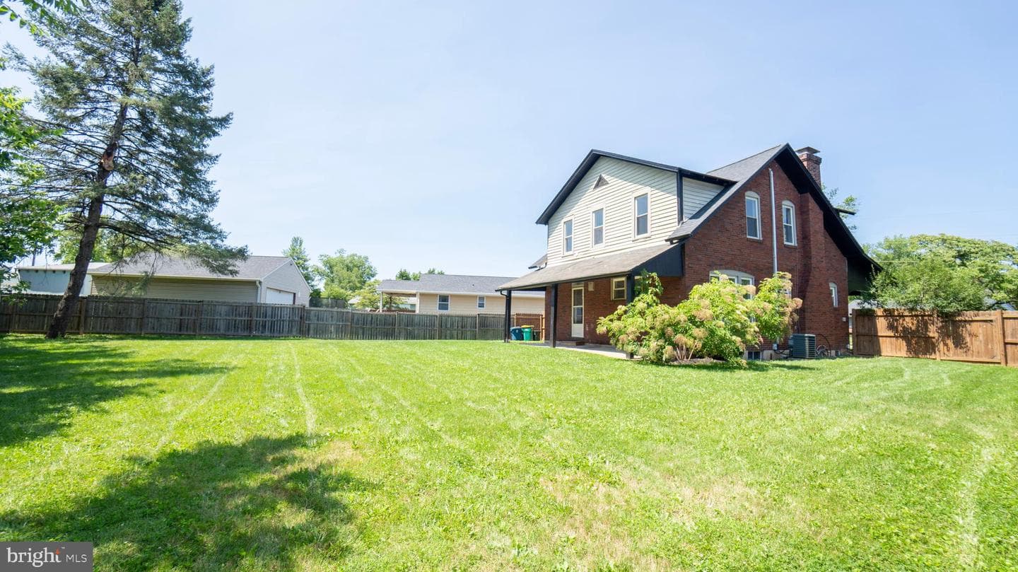 9 Oakwood Circle photo 28
