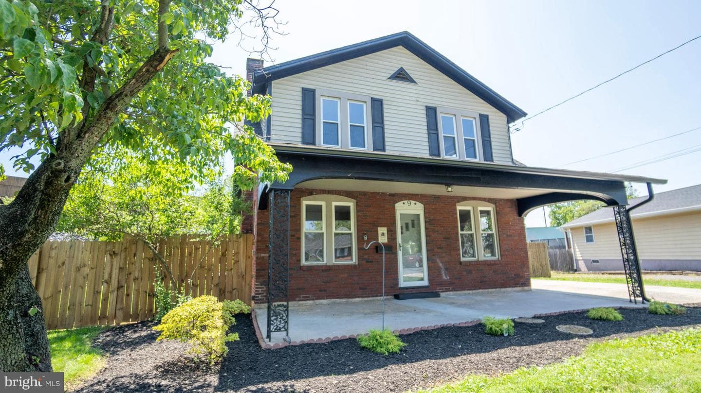 9 Oakwood Circle photo 3
