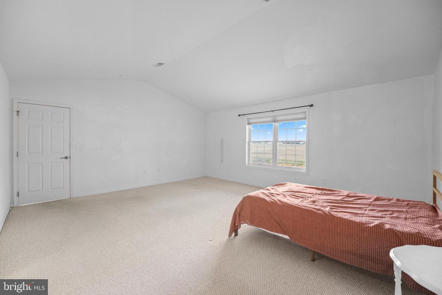 123 Blackbird Lane photo 15