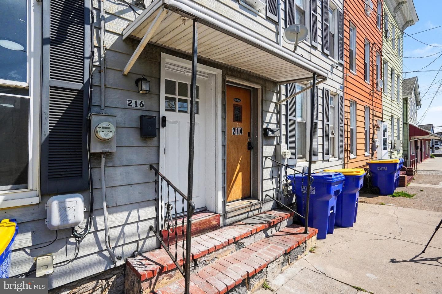 216 W Allen Street photo 4