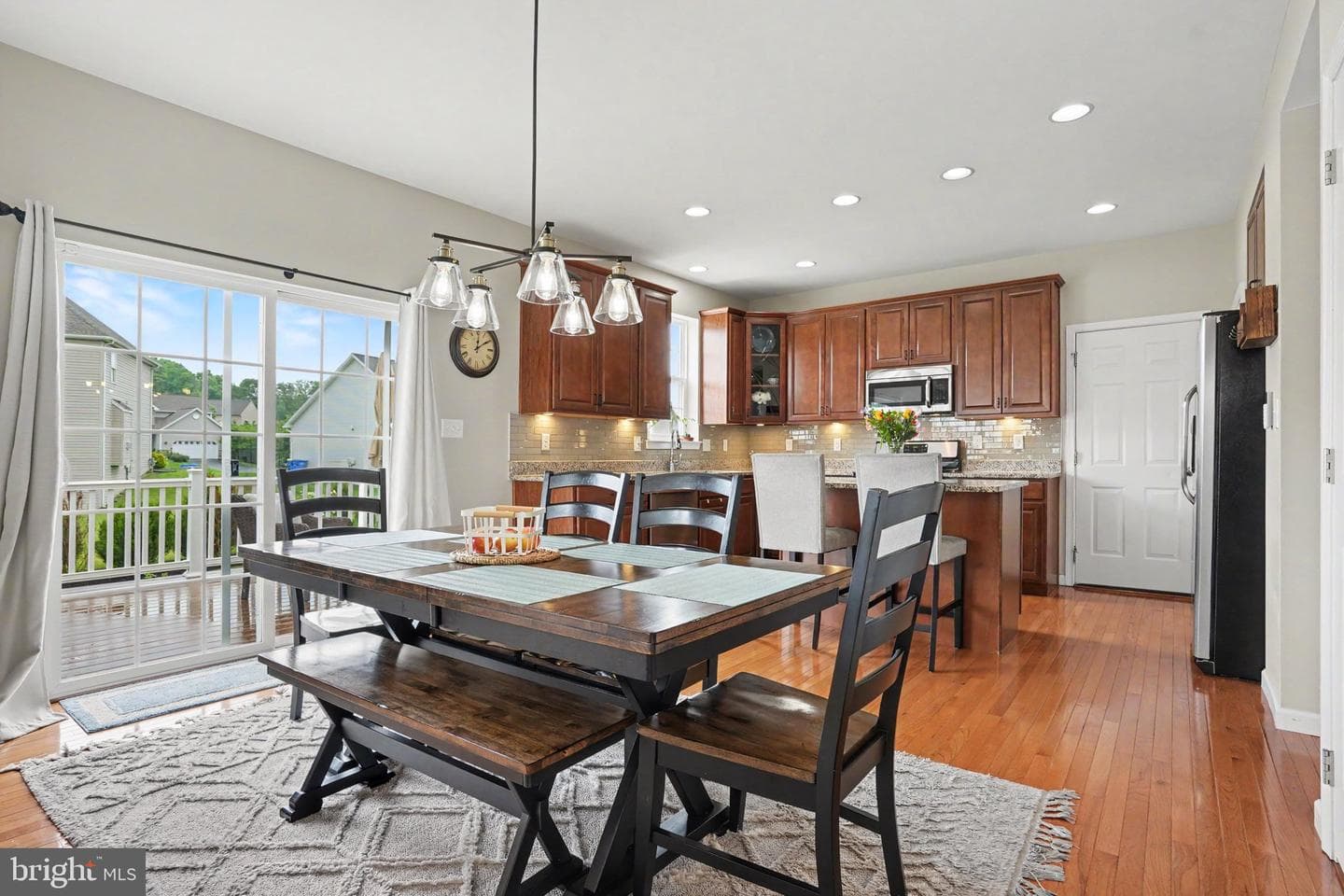 18 Oyster Bay Drive photo 12