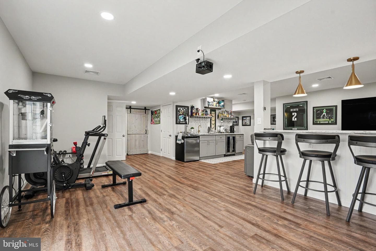 18 Oyster Bay Drive photo 24