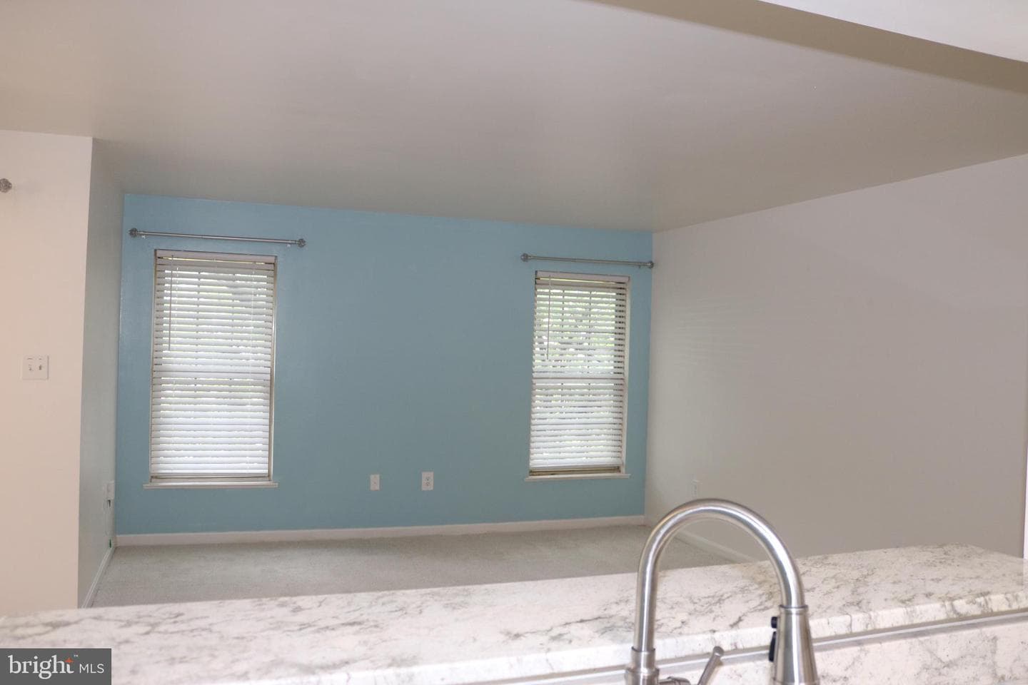 5401 Oxford Drive #08 photo 7