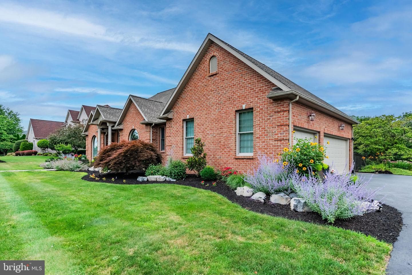 33 Emlyn Lane photo 4