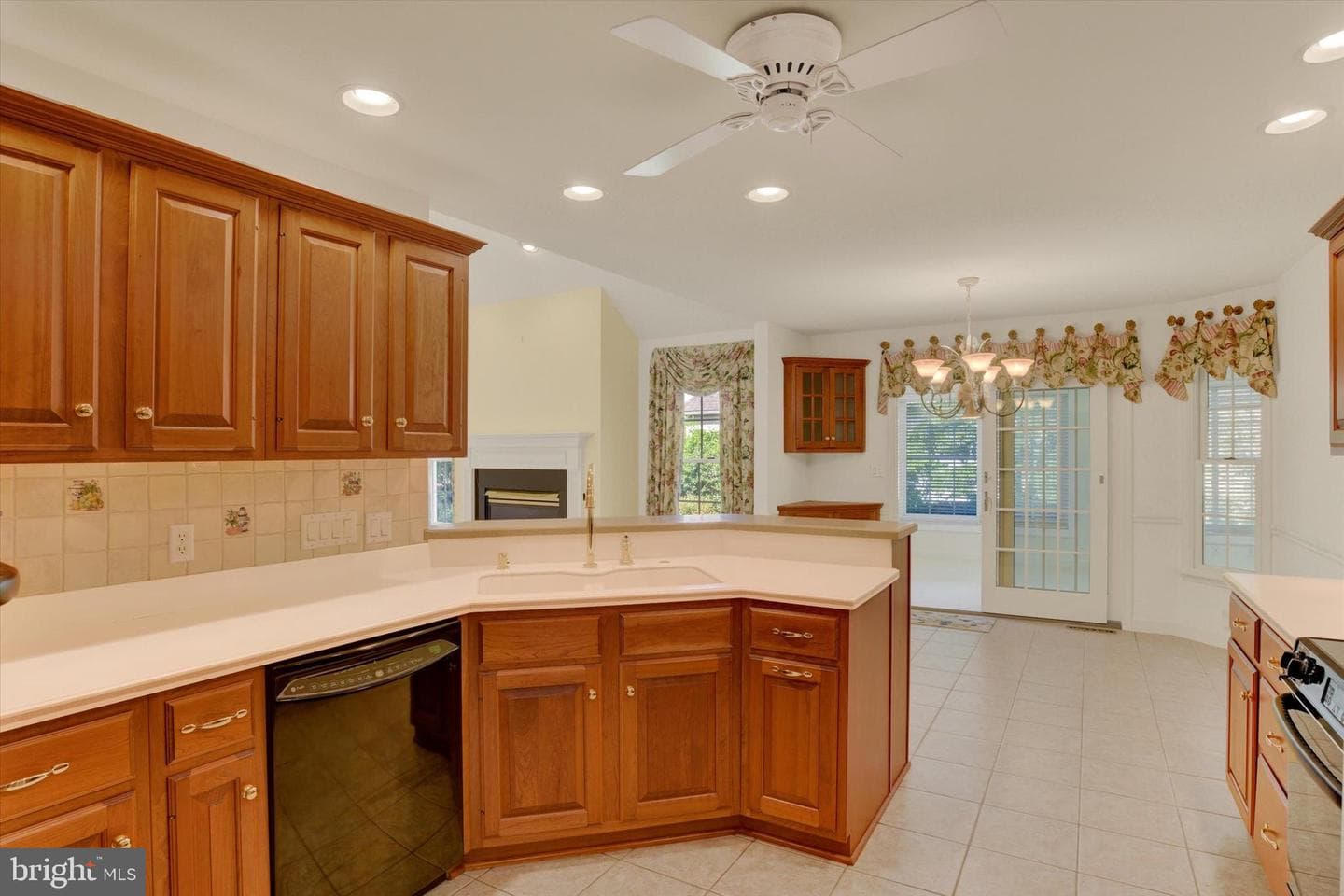 920 Woodley Drive photo 12