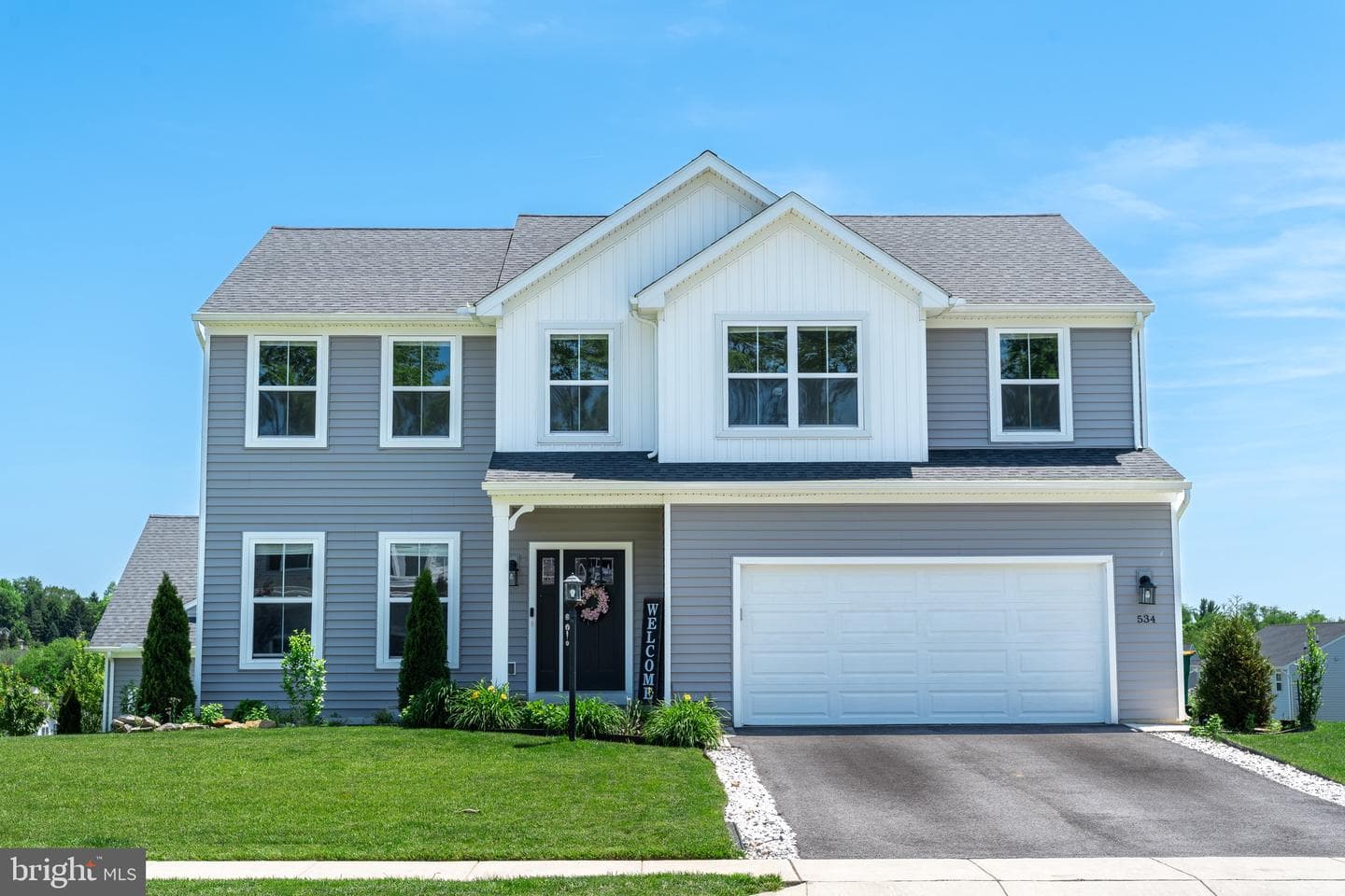 534 Emerald Way photo 2