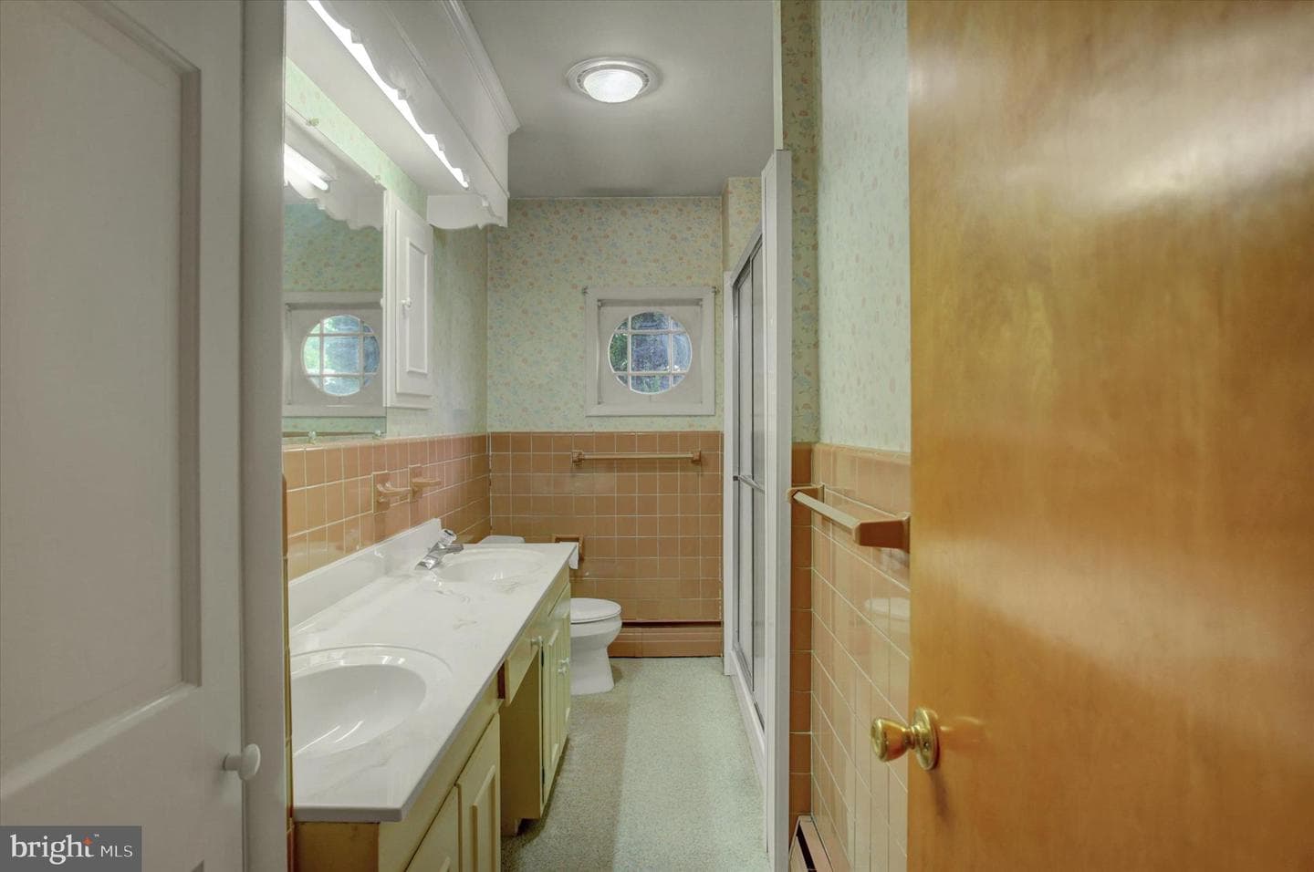 621 Charles Street photo 23