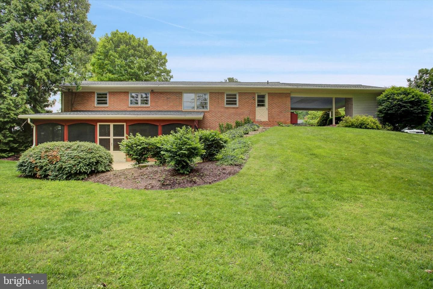 621 Charles Street photo 41