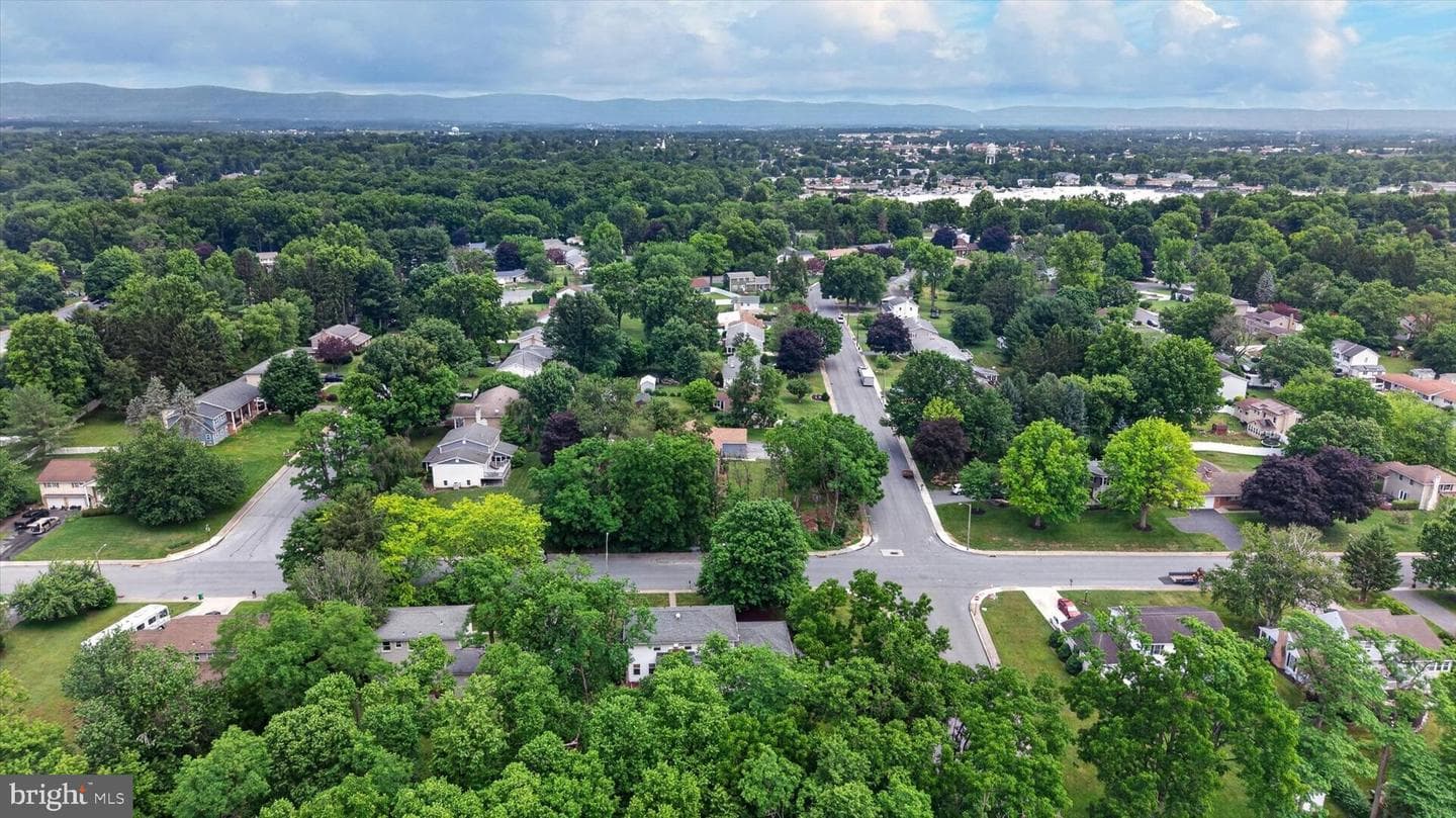 300 Acre Drive photo 39